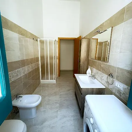 Guest house L'Angolo Di Laura Comfortable Rooms 3*