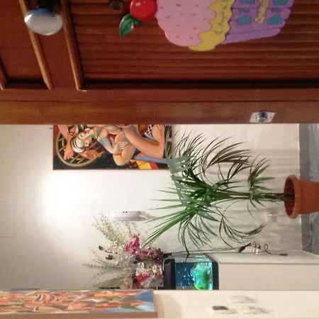 Guest house L'Angolo Di Laura Comfortable Rooms 3*