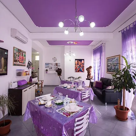 L'Angolo Di Laura Comfortable Rooms 3*
