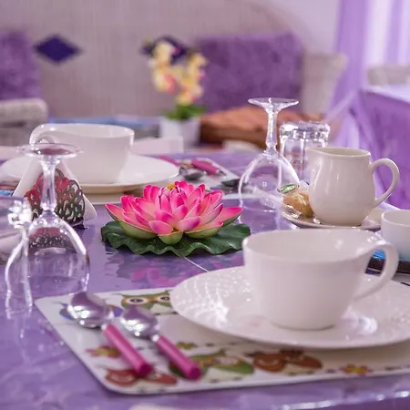Guest house L'Angolo Di Laura Comfortable Rooms 3*
