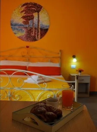 L'Angolo Di Laura Comfortable Rooms 3*